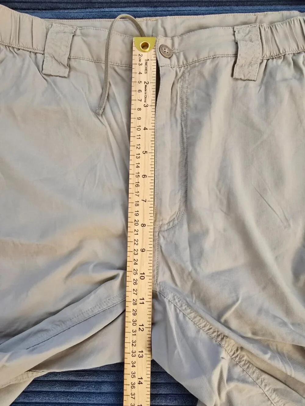 The North Face Men's Size Large Regular Beige Khaki Outdoor Hiking Shorts